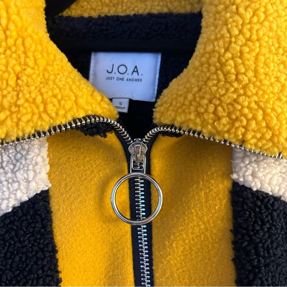 J.O.A. Revolve Multi Contrast Teddybear Jacket - Picture 5 of 5